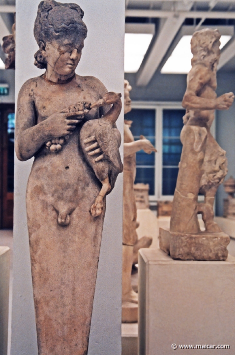 8033.jpg - 8033: Terminal figure of a hermaphrodite feeding a bird. British Museum, London.