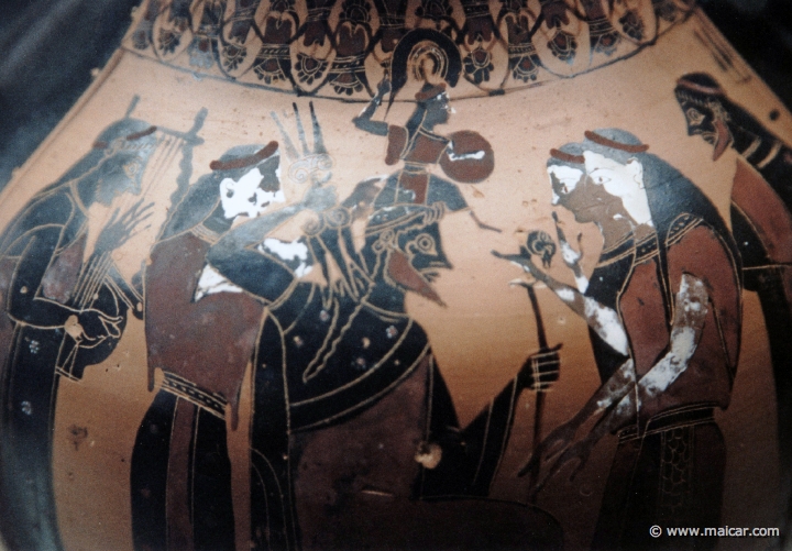 5609.jpg - 5609: Amphore. Naissance d’Athéna (Zeus, Apollon, Artémis, Eileithyes) Poseidon. 550-540 avant J.-C. Peintre de Princeton. Musée d'Art et d'Histoire, Genève.