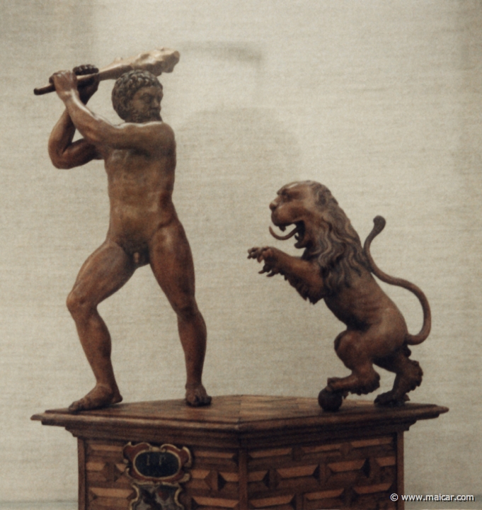 0915.jpg - 0915: Paul von Praun’s workshop, 1548-1616: Heracles and the Nemean lion, 1580. Germanisches Nationalmuseum, Nürnberg.