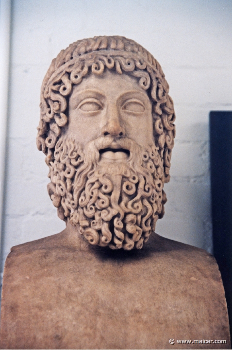 8009.jpg - 8009: Dionysos. Marble. Probably 1st or early 2nd century AD. British Museum, London.