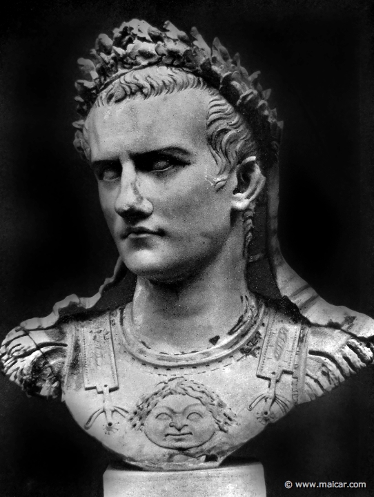 hek182b.jpg - hek182b: Panzerbüste des Caligula. Die Bildniskunst der Griechen und Römer, von Anton Hekler (1912).