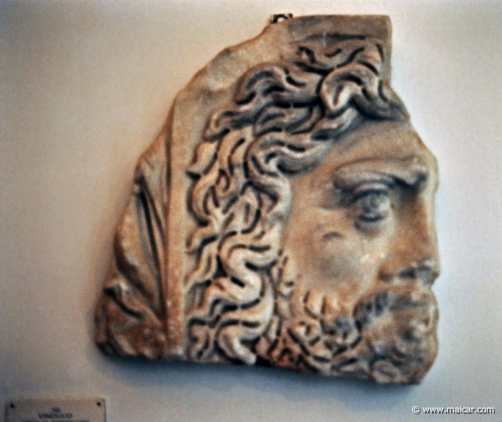 1607.jpg - 1607: Wind god. Sarcophagus from III c. AD. Ny Carlsberg Glyptotek, Copenhagen.