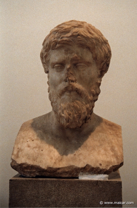 6005.jpg - 6005: Buste d’un philosophe inconnu datant du II siècle après J.-C. Archaeological Museum, Delphi.