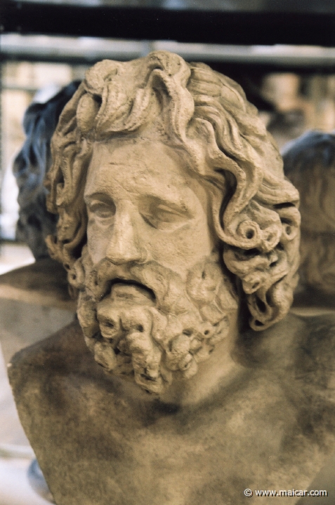 8911.jpg - 8911: Hoved fra statue af Poseidon. Graesk, hellenistisk sen 4 årh. f. Kr., Romersk kopi. Vatikanet, Museo Gregoriano Profano. Den Kongelige Afstøbningssamling, Copenhagen.