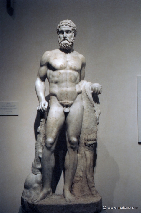 9729.jpg - 9729: Hércules. Siglo II d.C. Obra romana inspirada en un Heracles griego de 450 a.C. (Mirón). Museo Nacional del Prado.