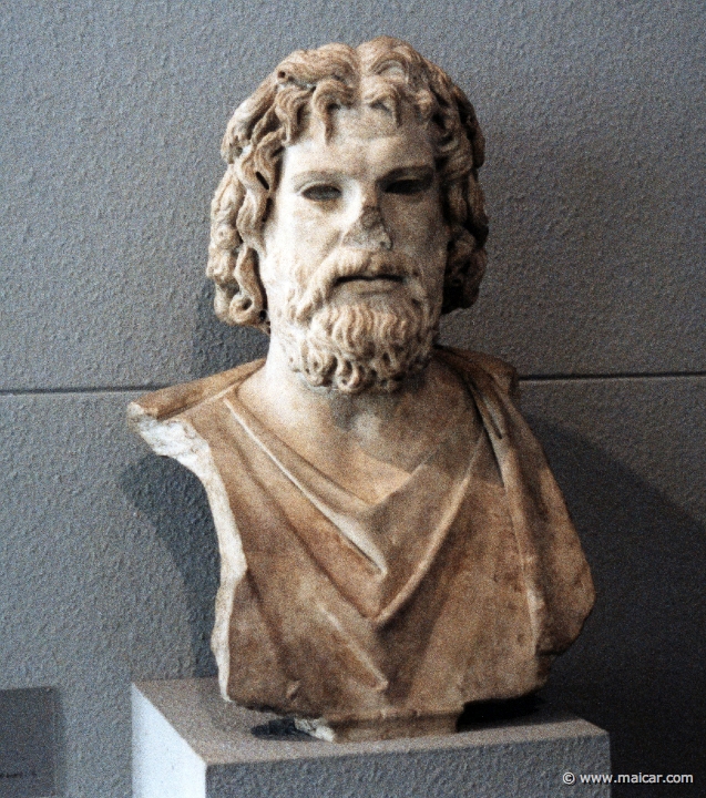 5615.jpg - 5615: Hades, dieu des Enfers. Vonitza, Grèce. Copie romaine d’une création grecque de 350-300 avant J.-C. Musée d'Art et d'Histoire, Genève.